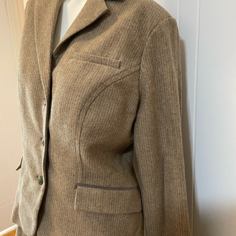 Skirt suit size 14